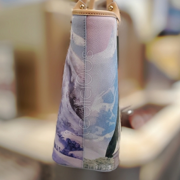 DISNEY DOONEY & BOURKE FROZEN ELSA ANNA TOTE - Picture 5 of 8